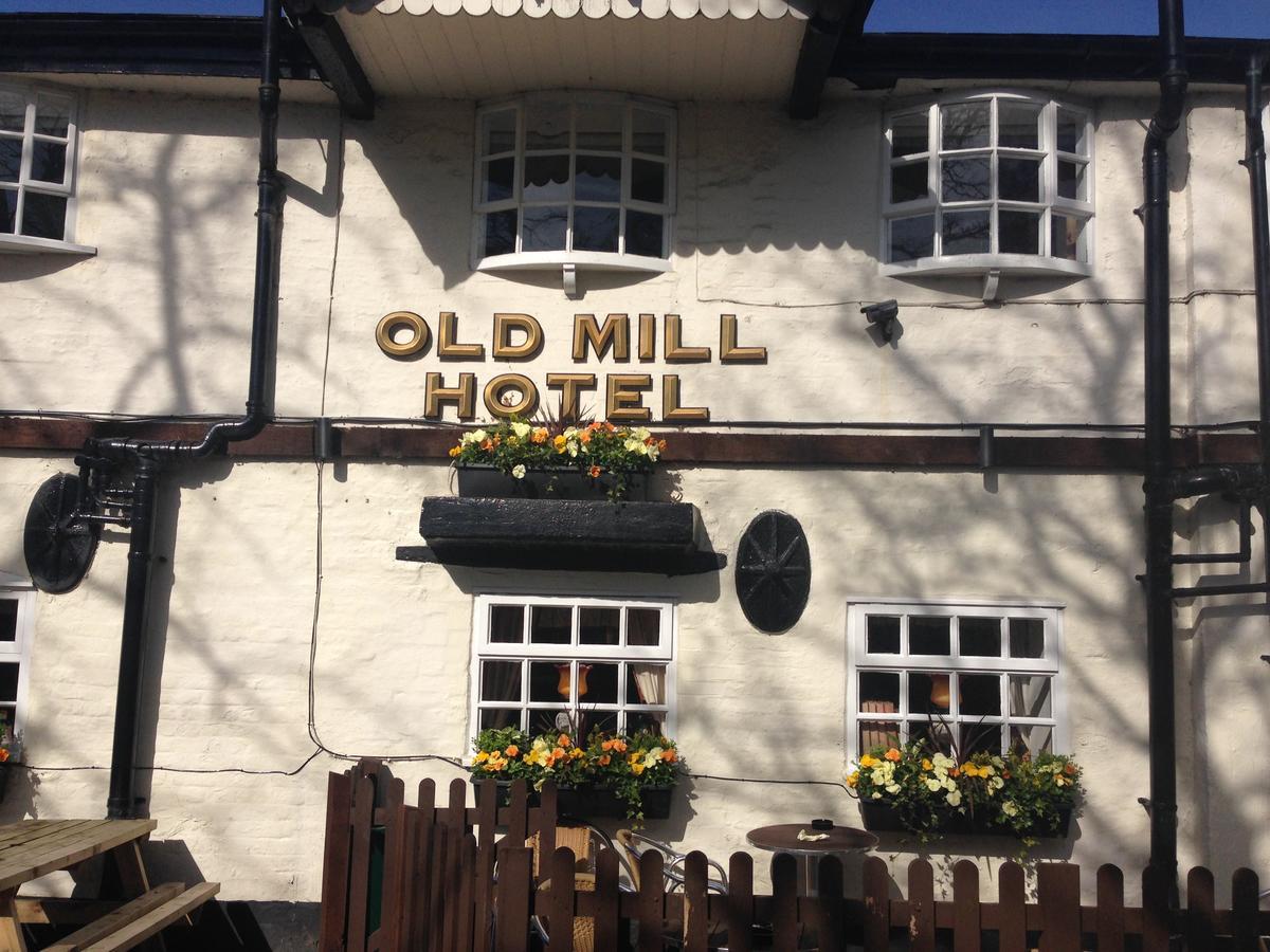 The Old Mill Hotel Алсейджър Екстериор снимка
